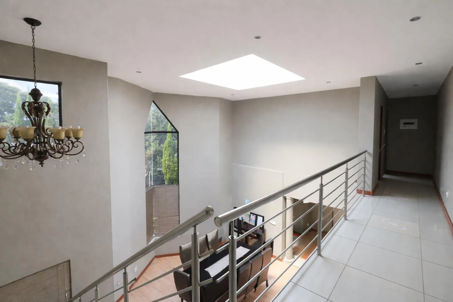 MODERN AND SPACIOUS ...... WAITING FOR YOU!!