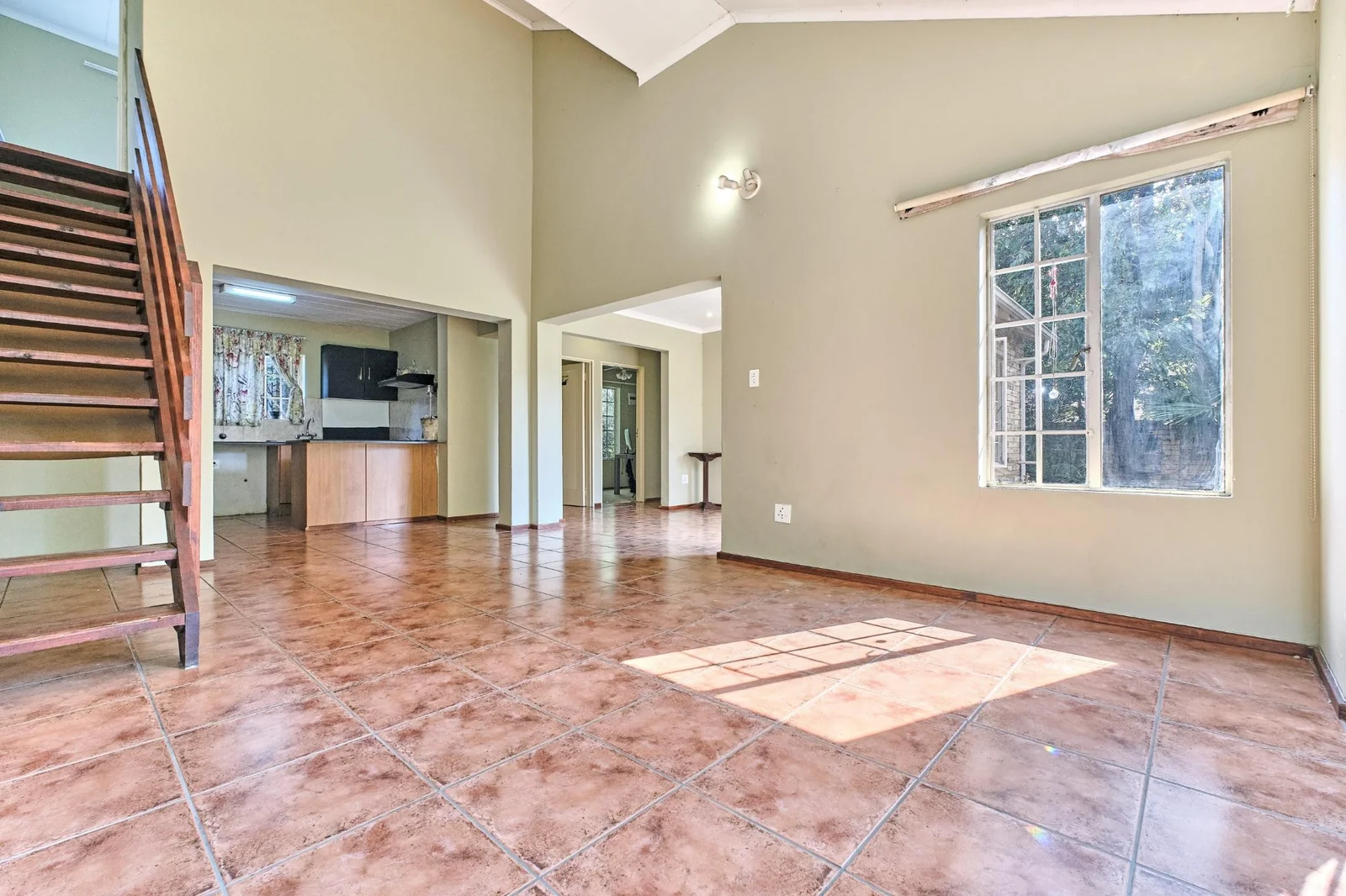 Elegant Family Home in Secure, Pet-Friendly Complex