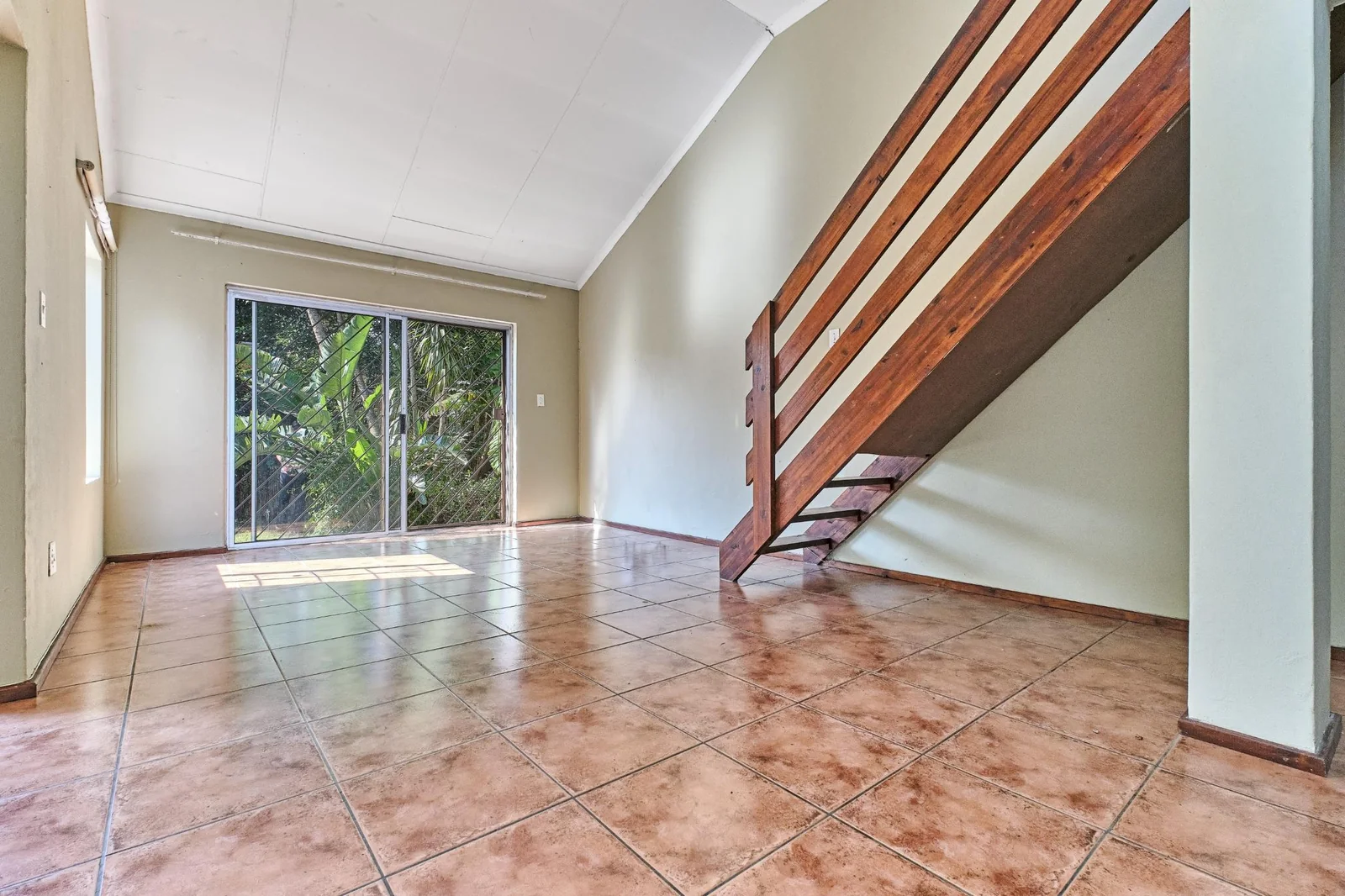 Elegant Family Home in Secure, Pet-Friendly Complex