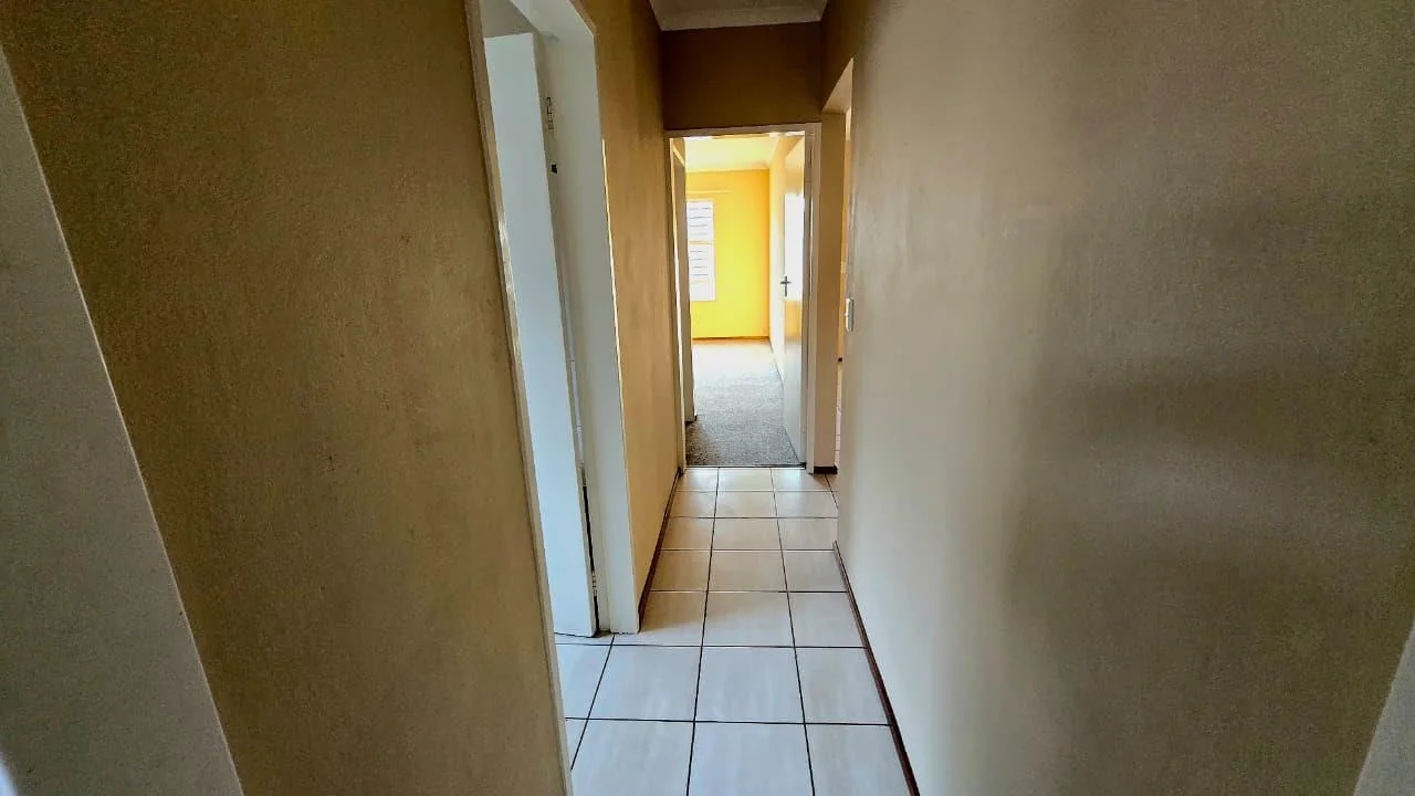 Modern 2-Bedroom Apartment in Secure Umgeni Mews