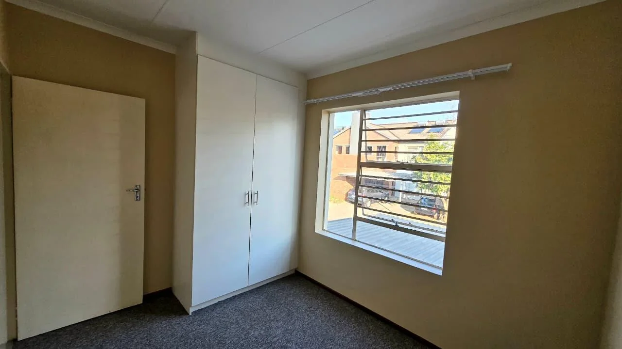 Modern 2-Bedroom Apartment in Secure Umgeni Mews