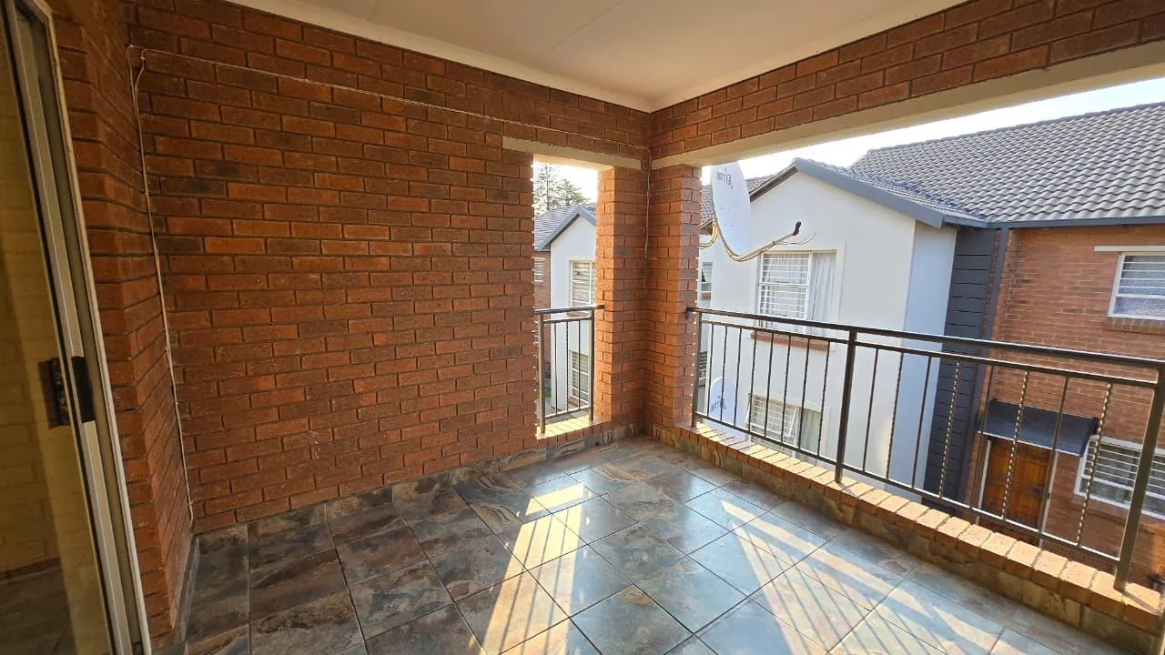 Modern 2-Bedroom Apartment in Secure Umgeni Mews
