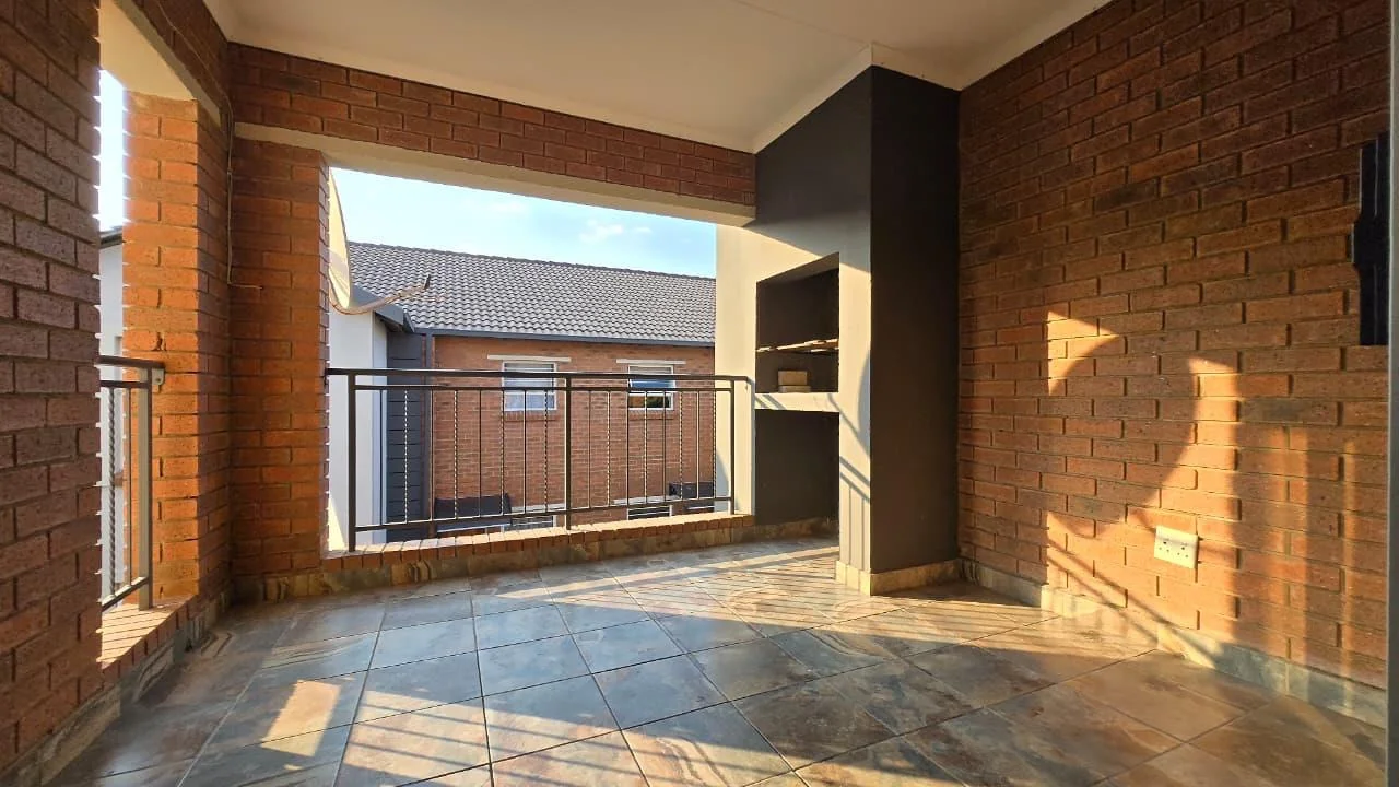 Modern 2-Bedroom Apartment in Secure Umgeni Mews
