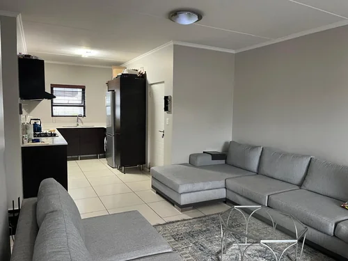 Greenstone Hill, Edenvale