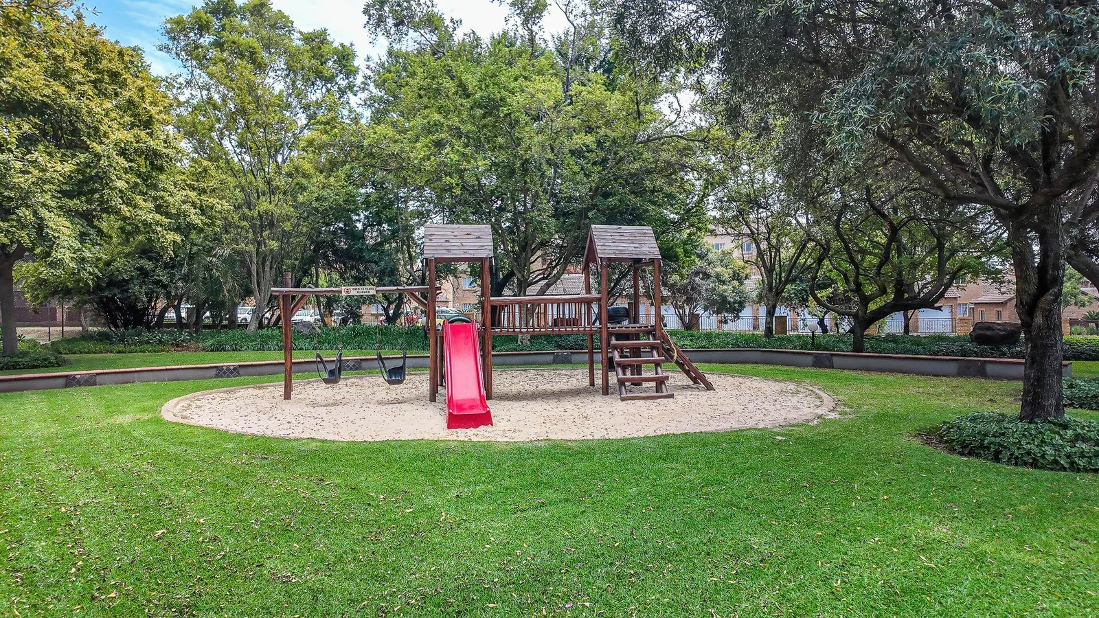 Welcome to this spacious 120sqm first-floor corner unit located in the ever-popular and well-secured Eco Park Estate, right in the heart of Centurion.