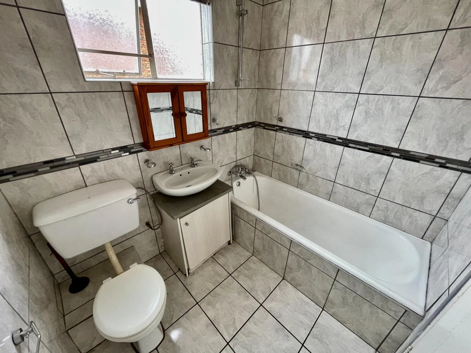 3 Bed Duplex for Sale!