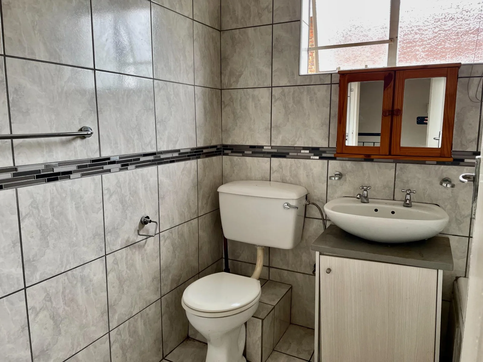 3 Bed Duplex for Sale!