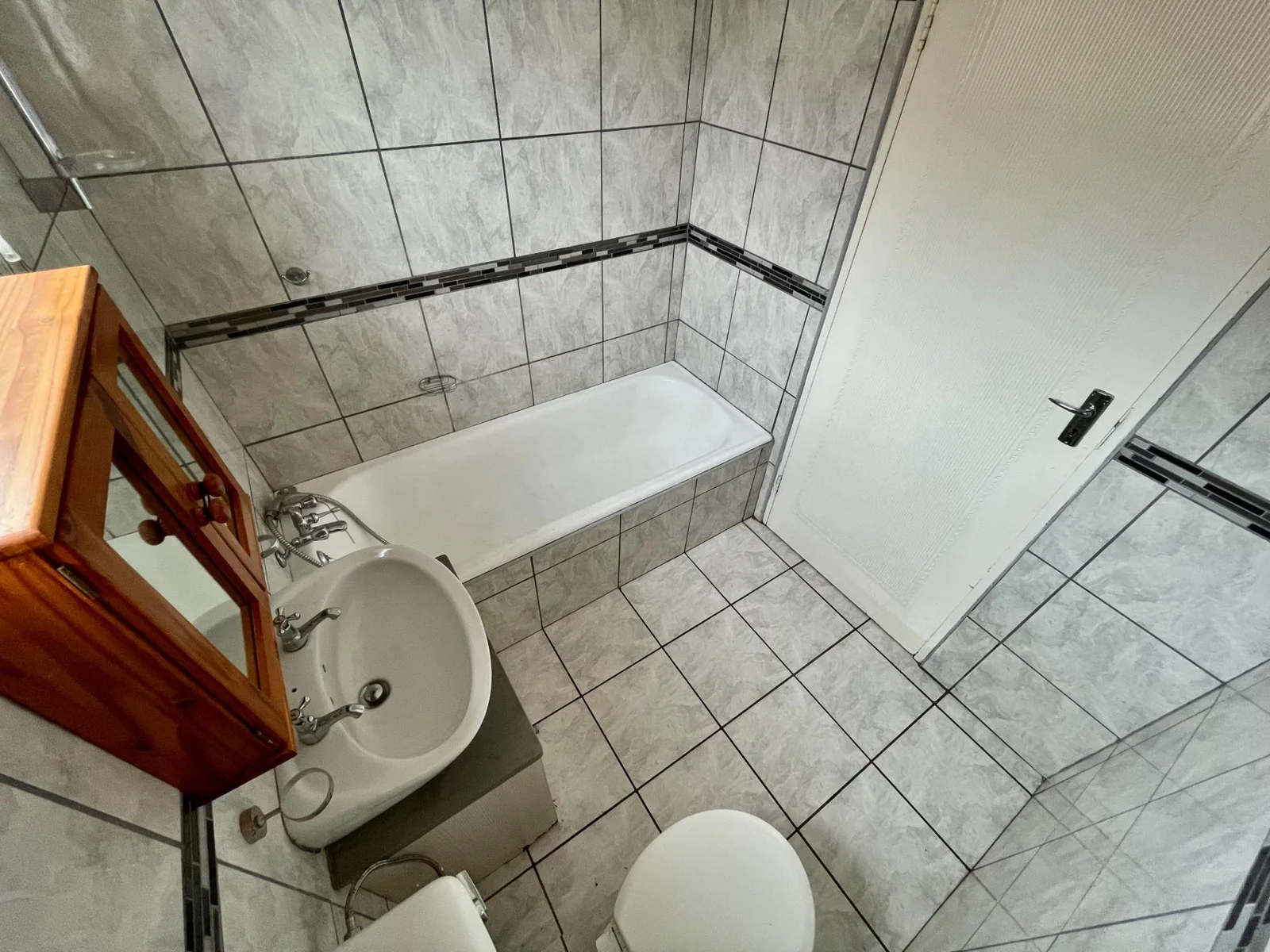 3 Bed Duplex for Sale!