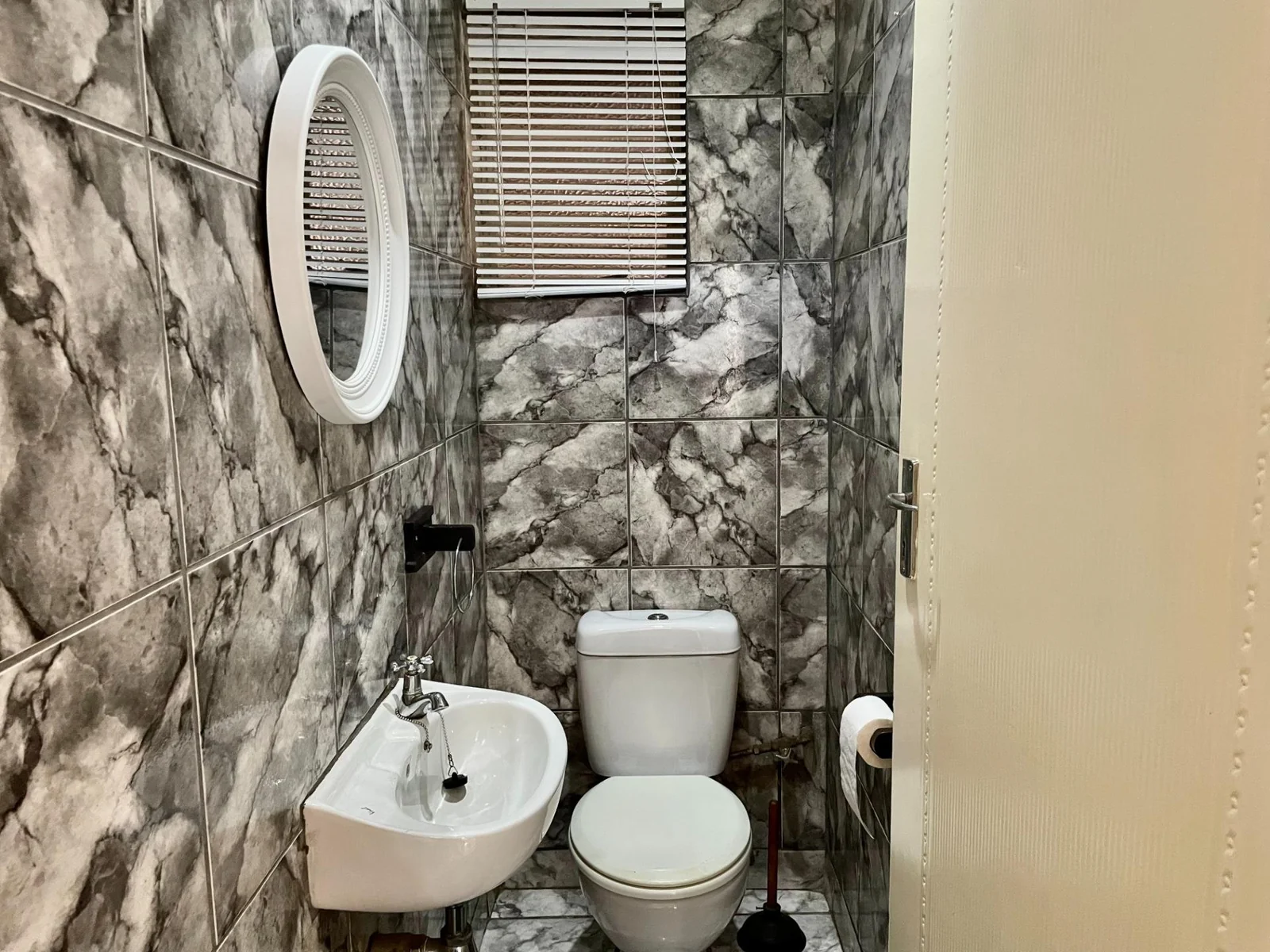 3 Bed Duplex for Sale!