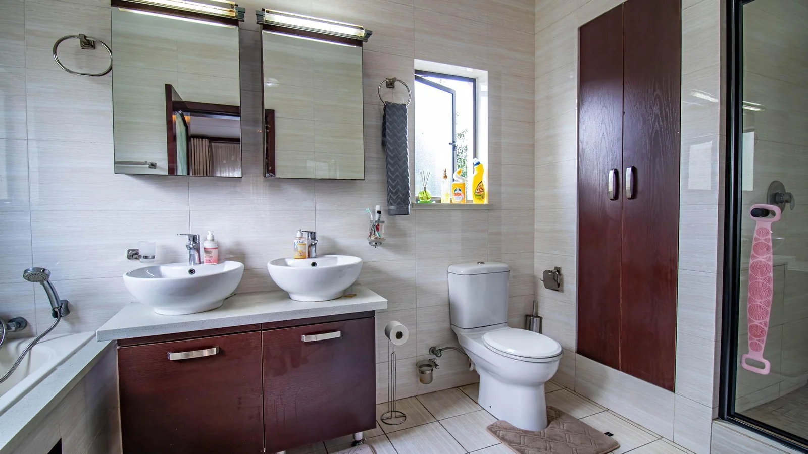 Modern 2bed, 2bath  Apartment for Sale in Summerset Midrand