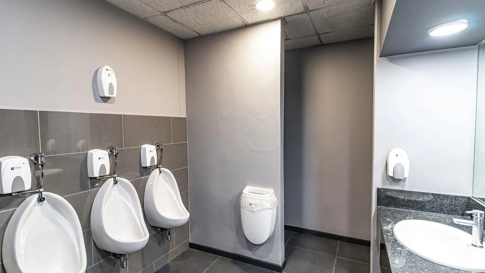 Prime Refurbished Office Space To Let – Midrand Gate, International Business Gateway