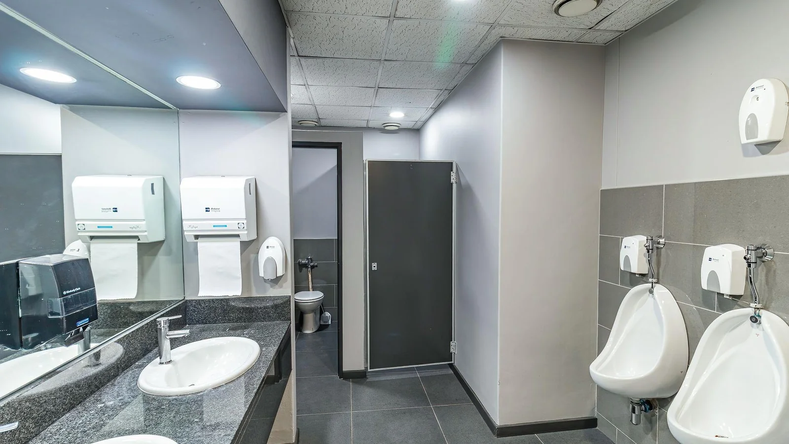 Prime Refurbished Office Space To Let – Midrand Gate, International Business Gateway