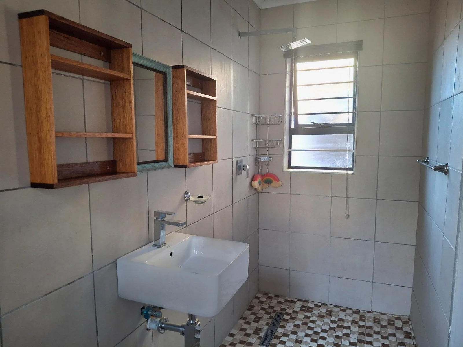 MULTIPLE OPTIONS WITH A 2 BEDROOM FLAT