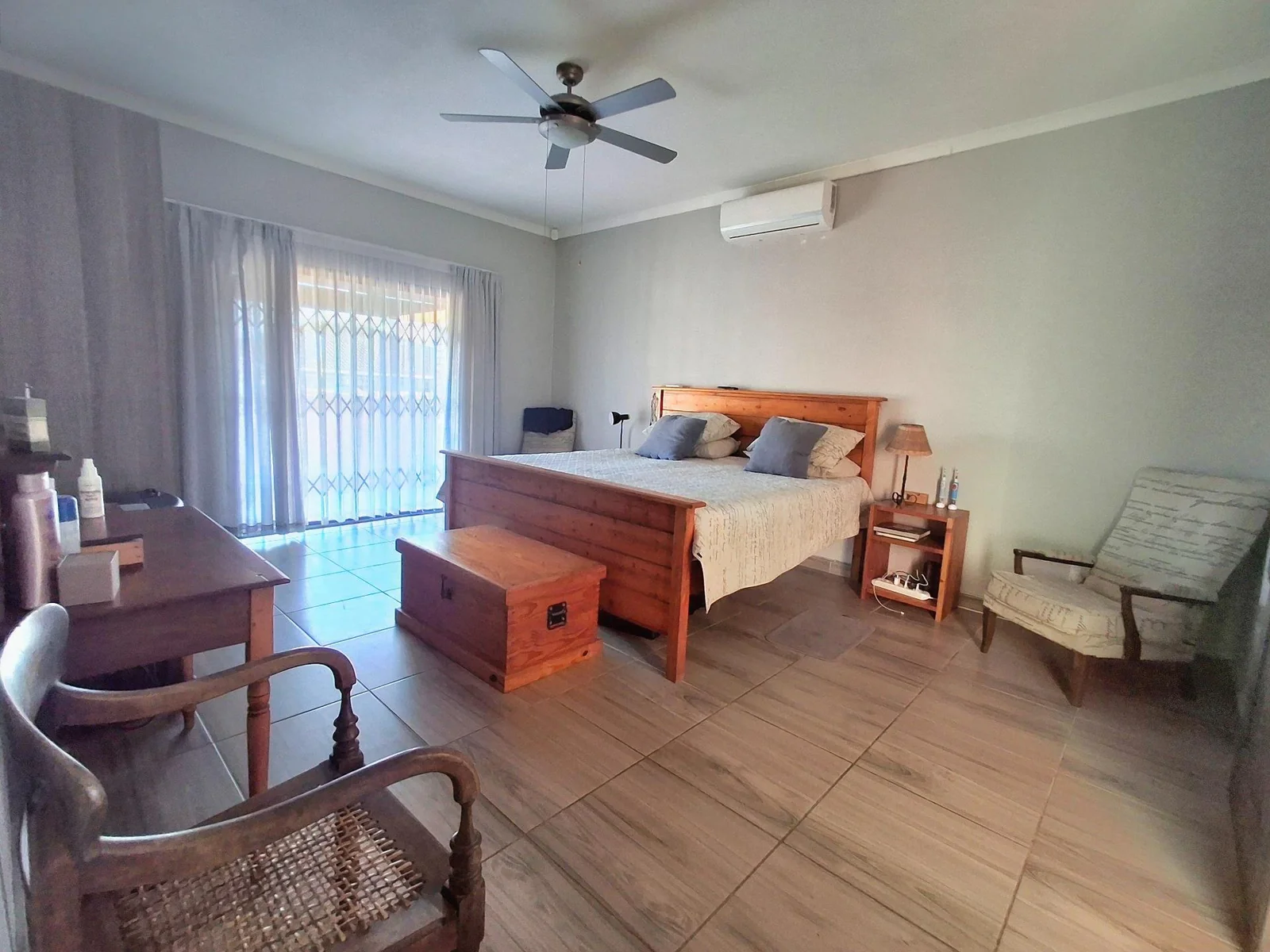 MULTIPLE OPTIONS WITH A 2 BEDROOM FLAT