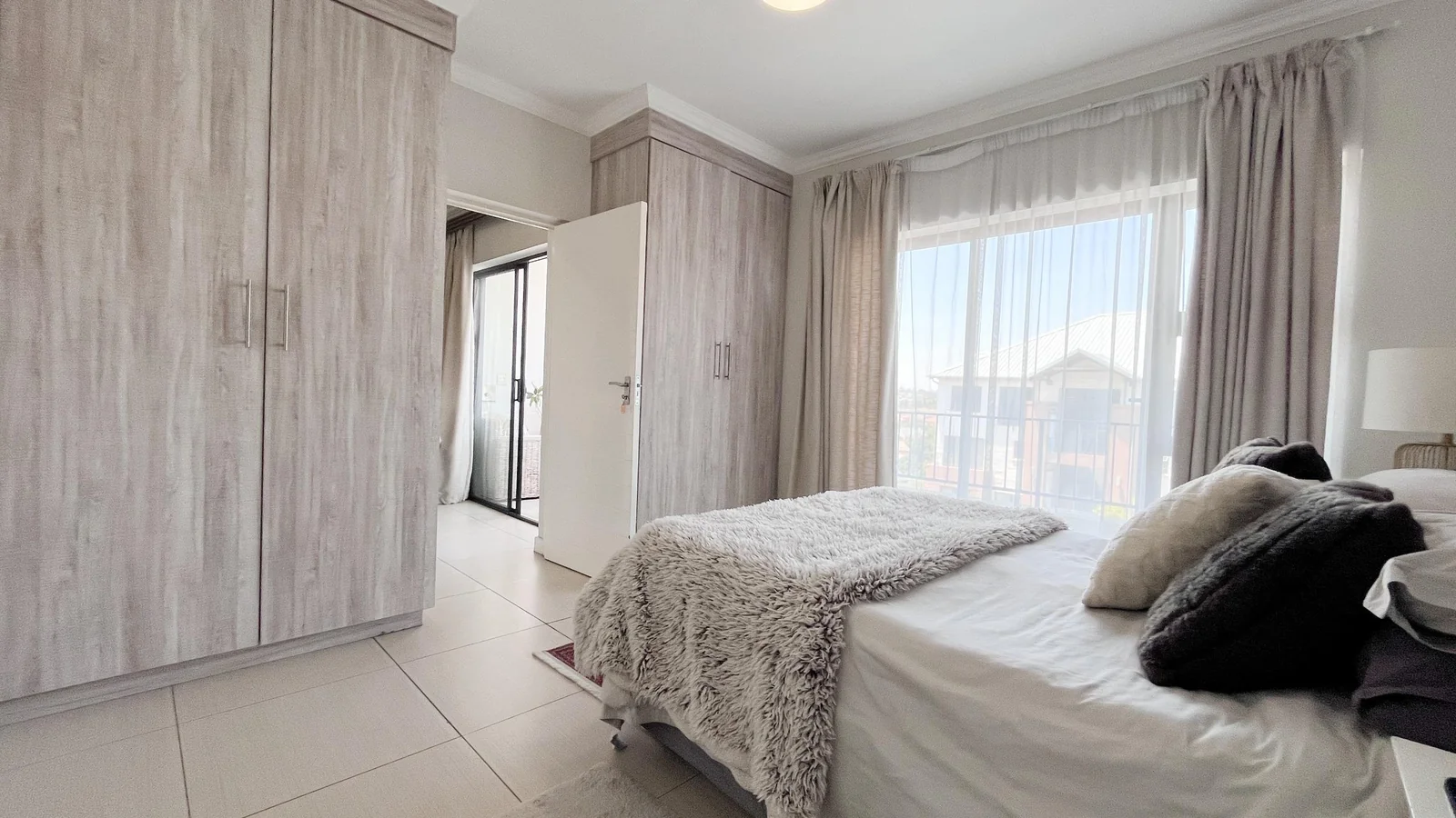 Modern 2 Bedroom Apartment For Sale