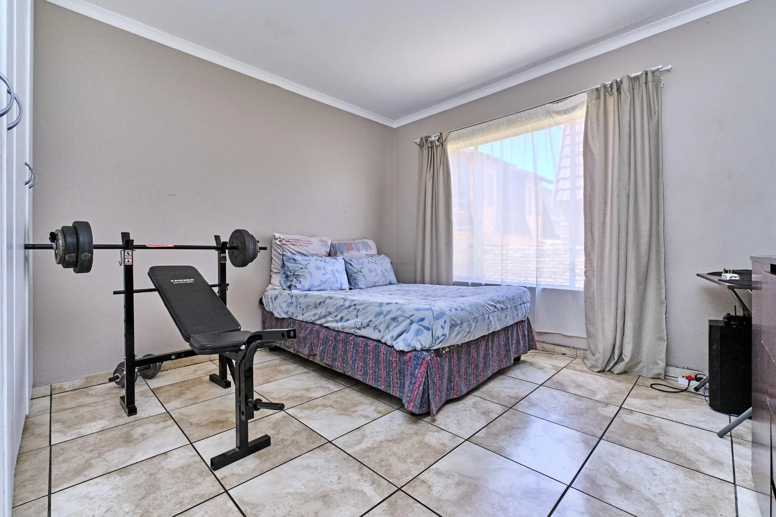 5 Bedroom Duplex For Sale