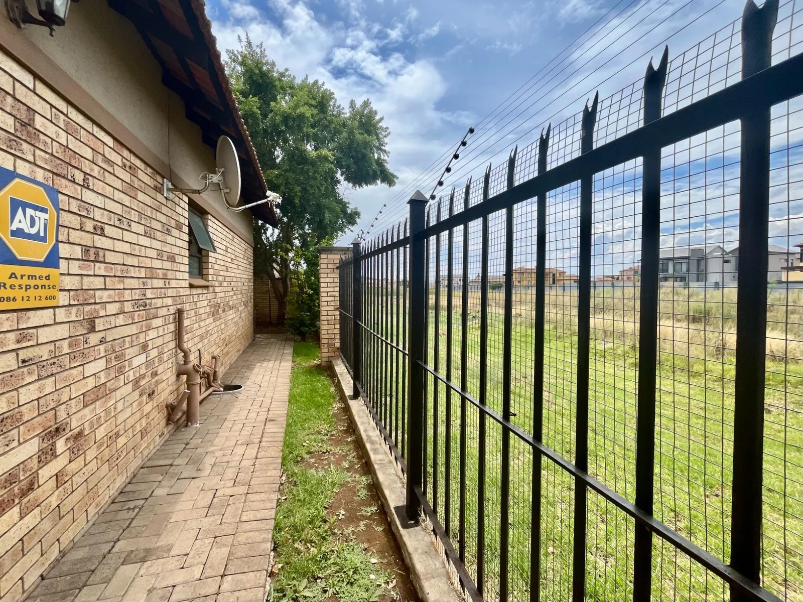 Just Listed: Sole Mandate by Leapfrog Property Group