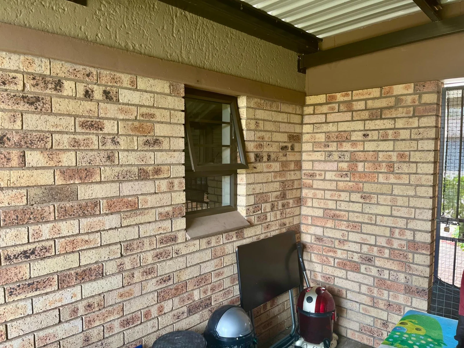 Just Listed: Sole Mandate by Leapfrog Property Group