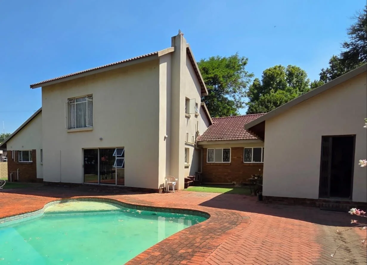 4 Bedroom Double story Family Home -  Three Rivers East. (House with flatlet)