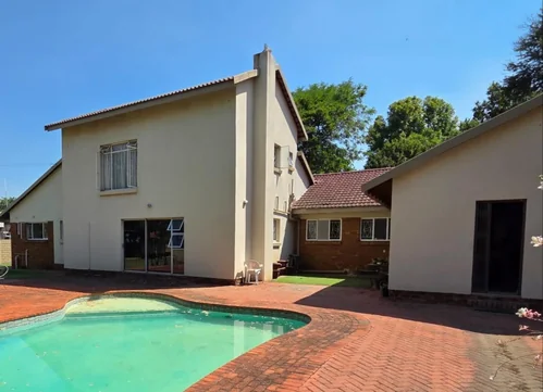 Three Rivers East, Vereeniging