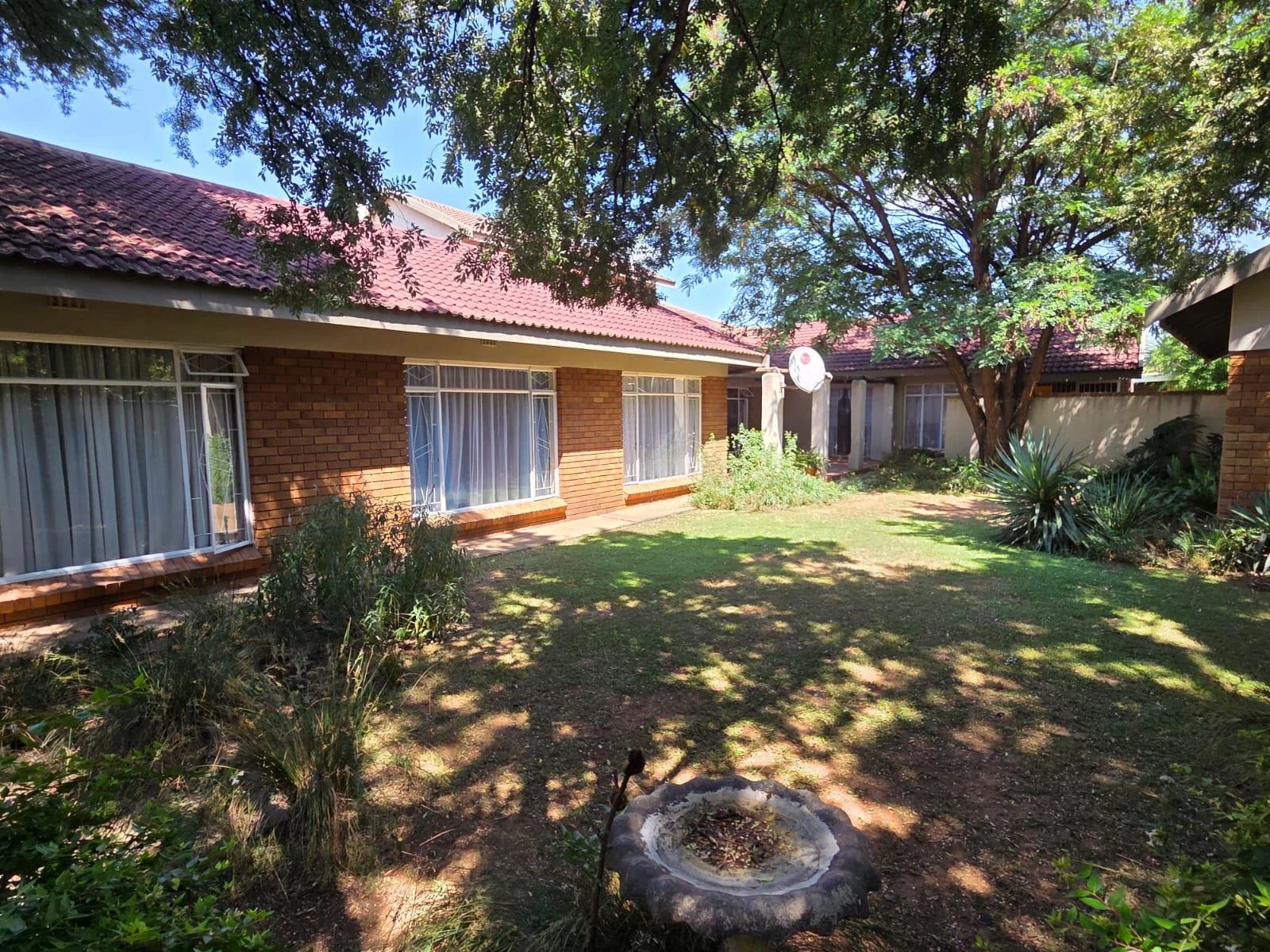 4 Bedroom Double story Family Home -  Three Rivers East. (House with flatlet)