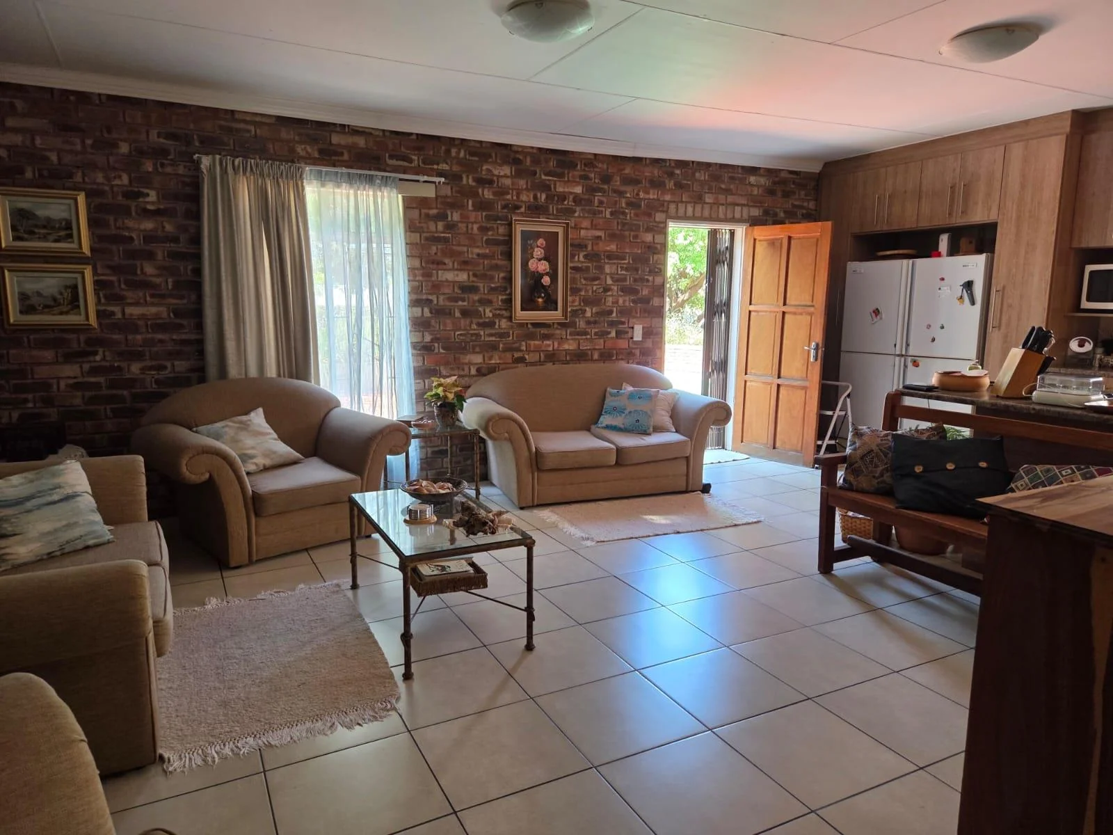 4 Bedroom Double story Family Home -  Three Rivers East. (House with flatlet)