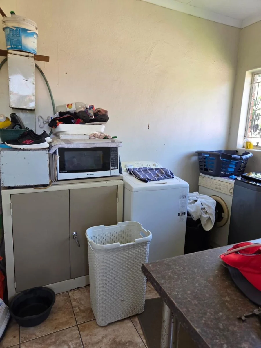 4 Bedroom Double story Family Home -  Three Rivers East. (House with flatlet)