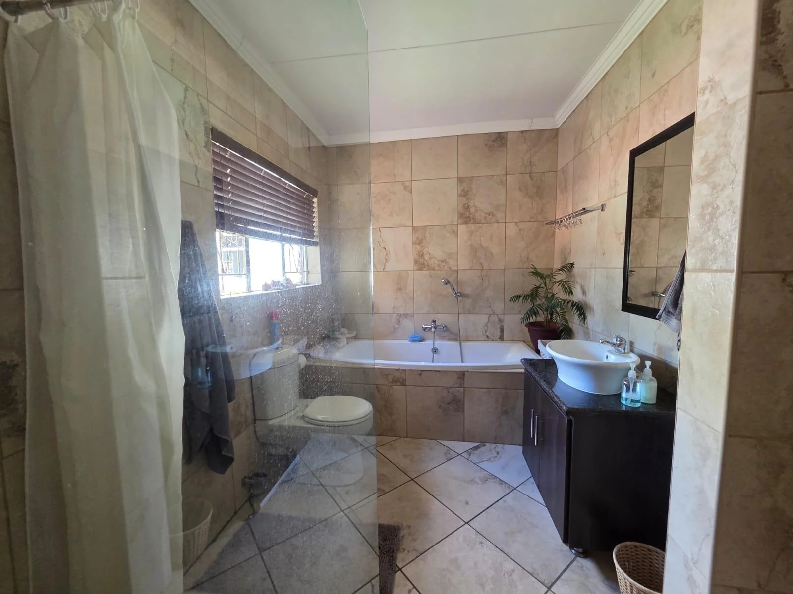 4 Bedroom Double story Family Home -  Three Rivers East. (House with flatlet)