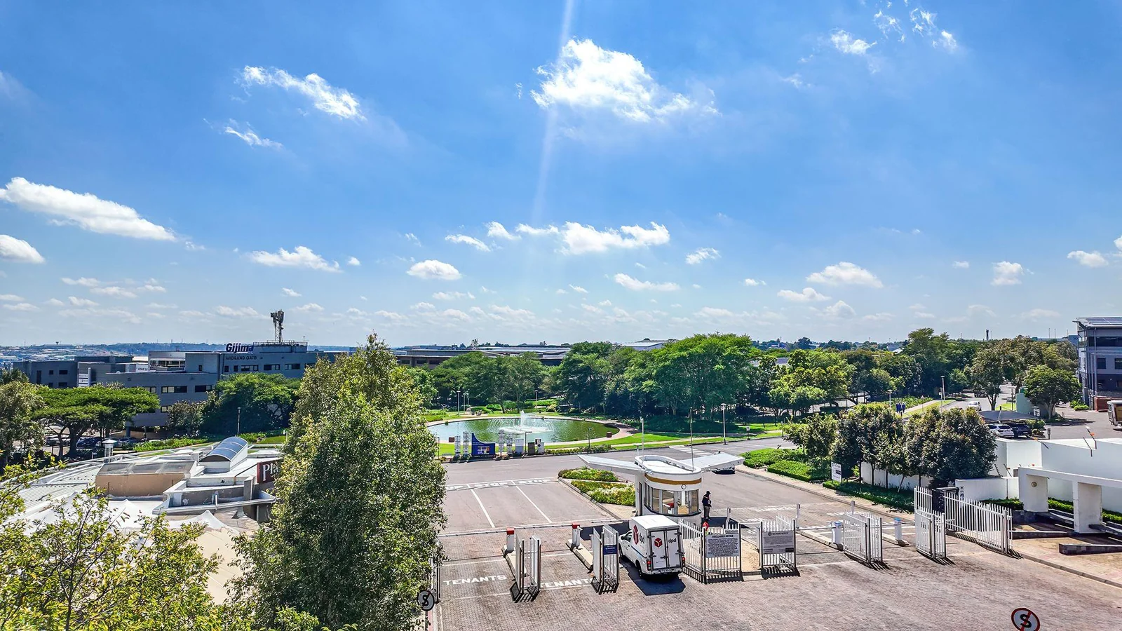 Modern Refurbished Office Space To Let – Midrand Gate