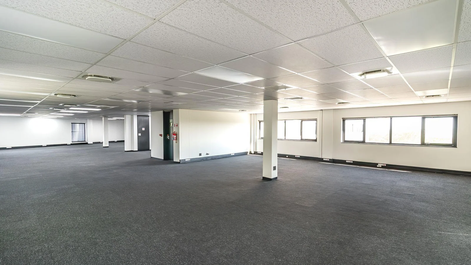 Modern Refurbished Office Space To Let – Midrand Gate