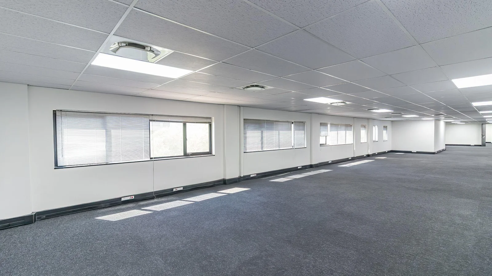 Modern Refurbished Office Space To Let – Midrand Gate