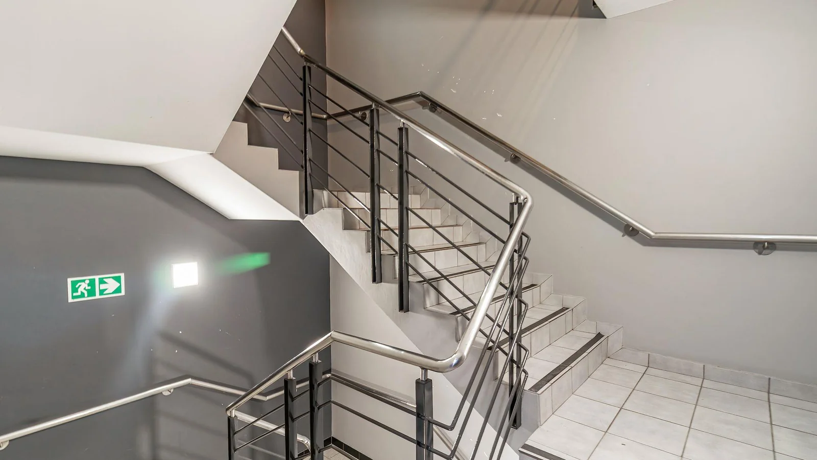 Modern Refurbished Office Space To Let – Midrand Gate