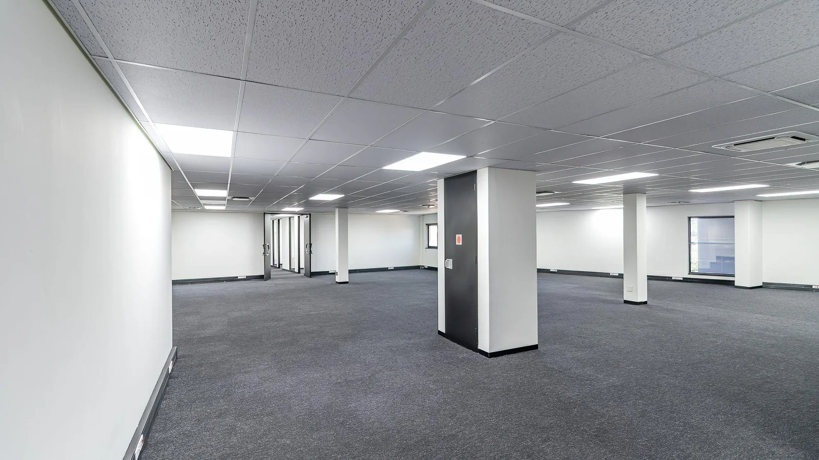 Modern Refurbished Office Space To Let – Midrand Gate