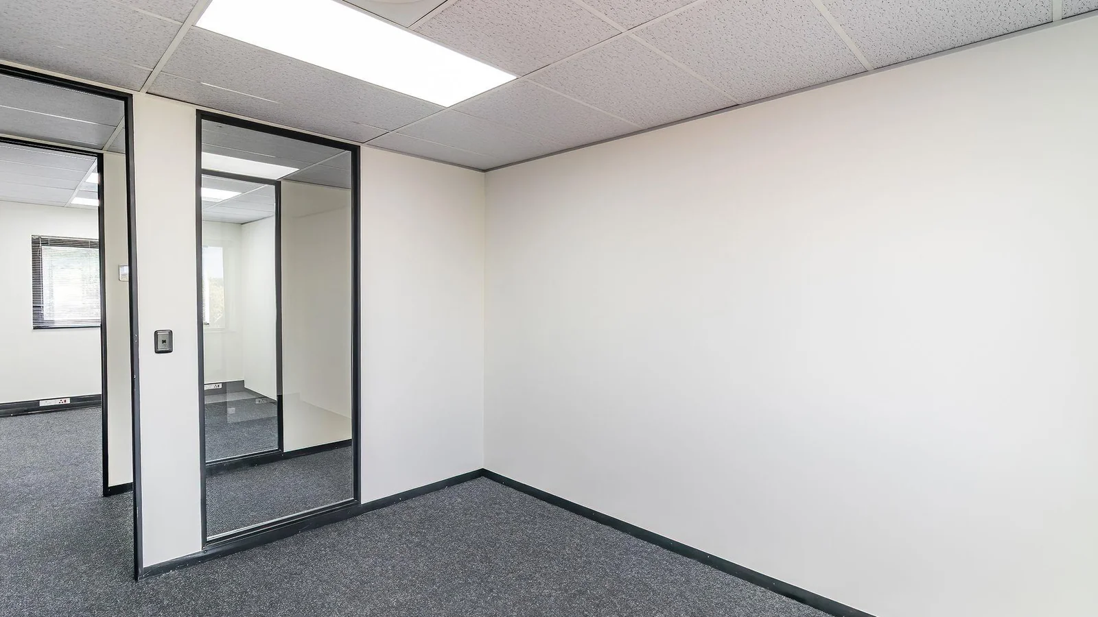 Modern Refurbished Office Space To Let – Midrand Gate