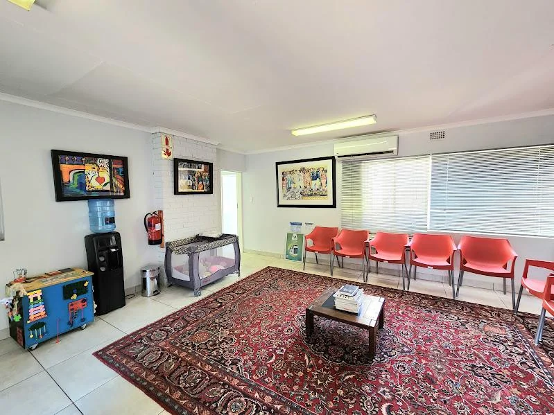 Medical / Professional Consulting Suite To Let – Van Riebeeck Park