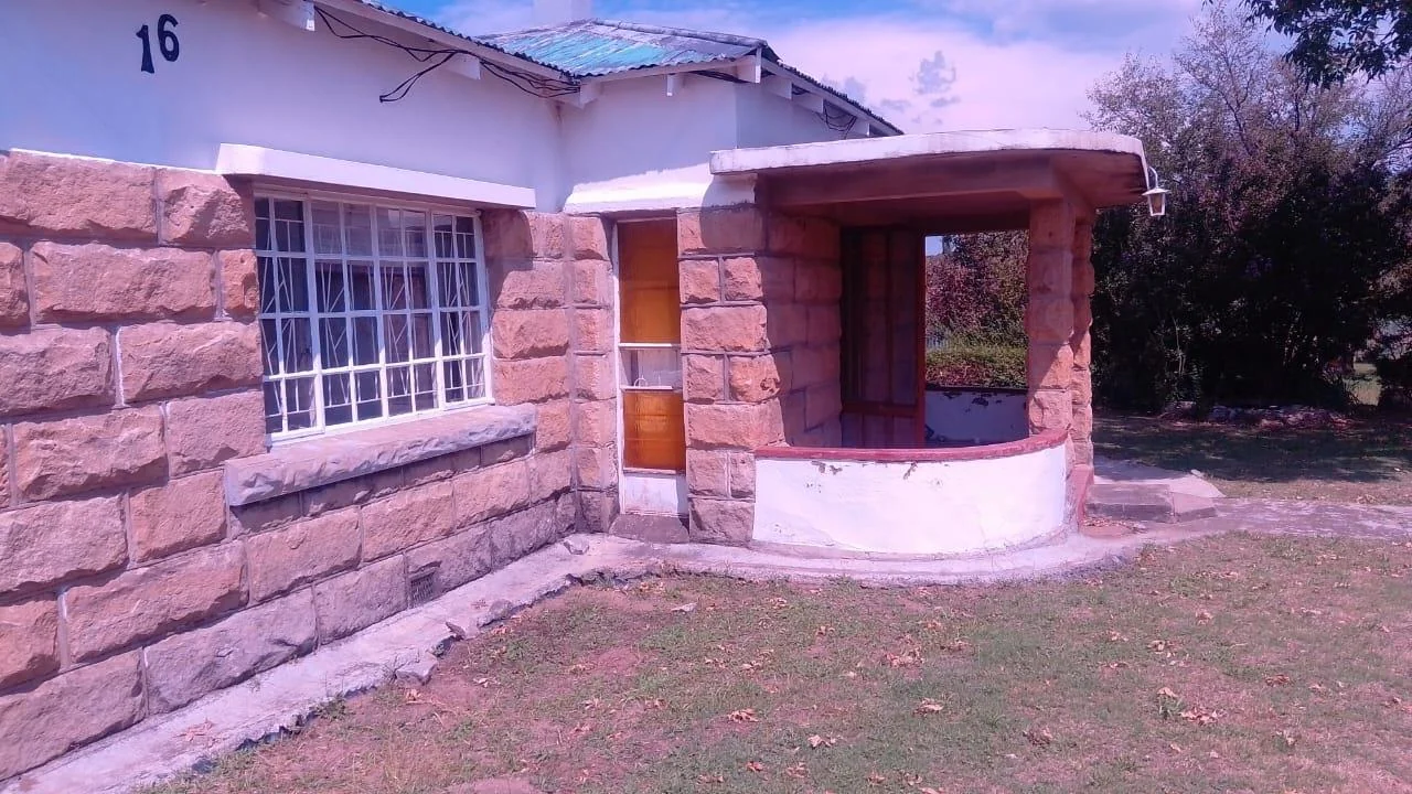 3 Bedroom, 2 bathroom home available in Paul Roux