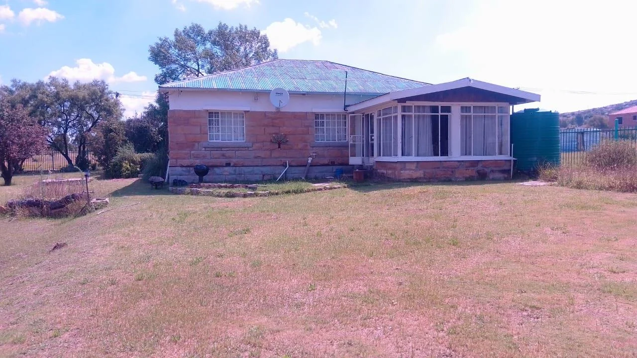 3 Bedroom, 2 bathroom home available in Paul Roux