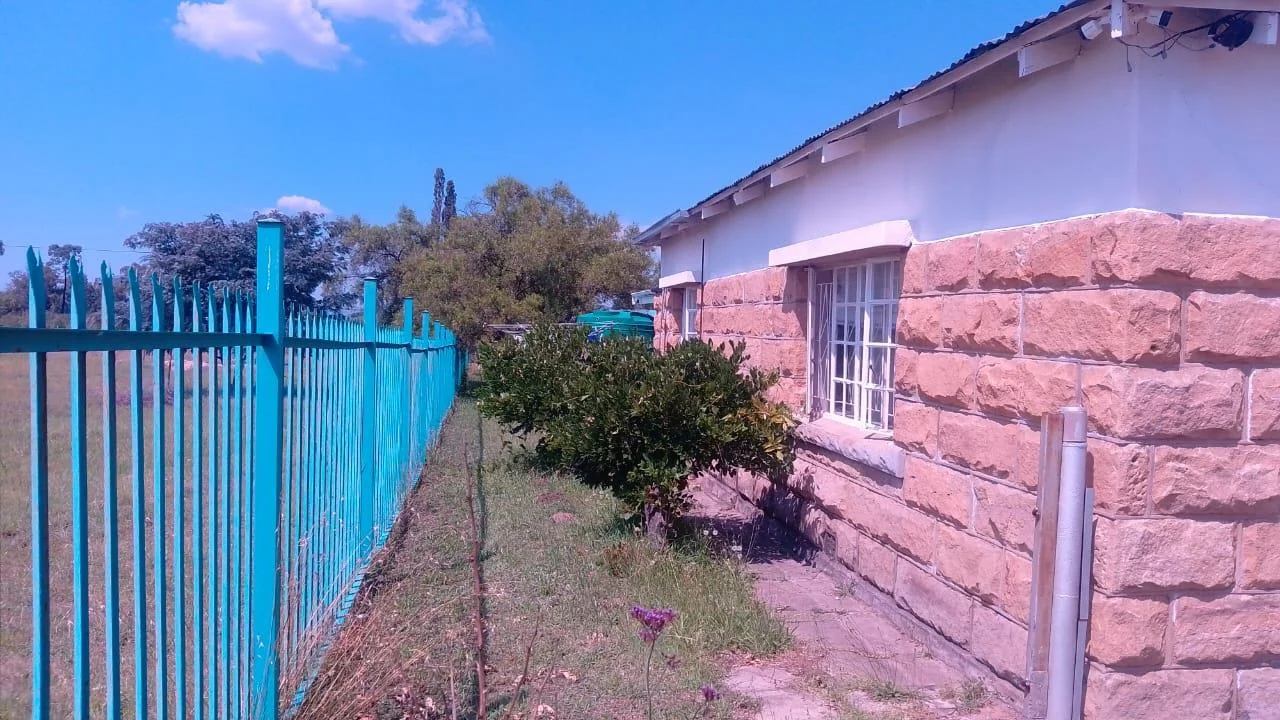 3 Bedroom, 2 bathroom home available in Paul Roux