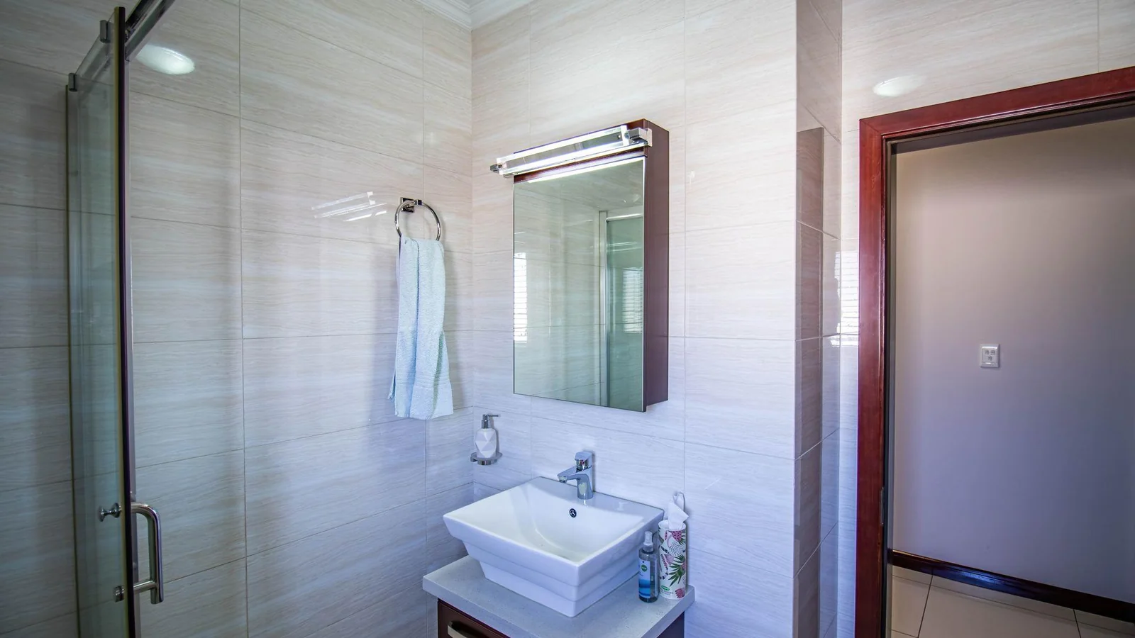 2bed, 2bath Apartment for Sale