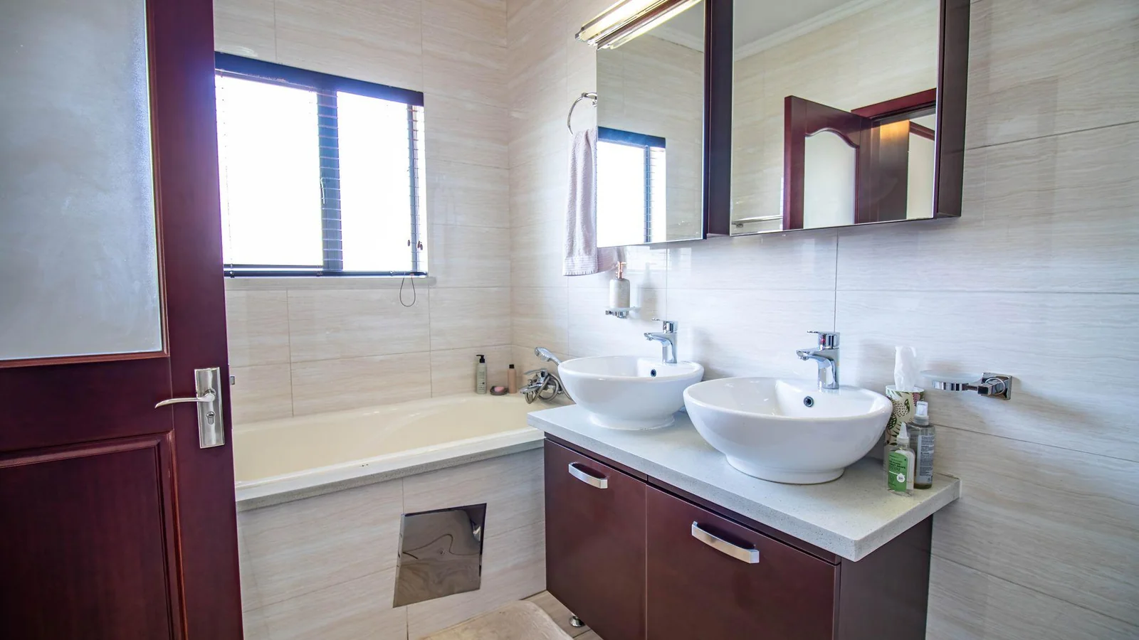 2bed, 2bath Apartment for Sale