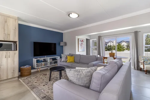 13 Kromme Rhee, Nooitgedacht Village, Stellenbosch