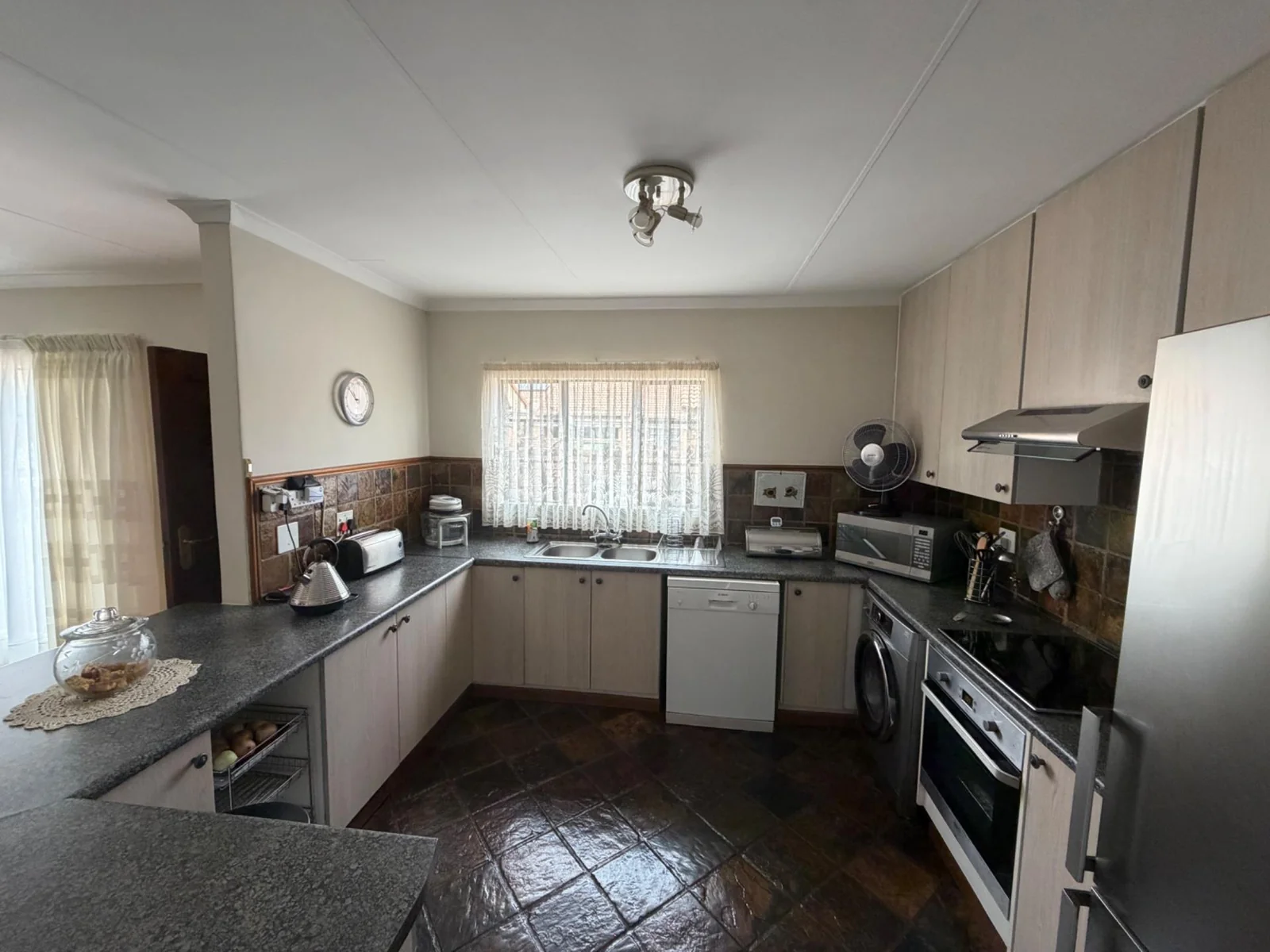 SIMPLEX INSIDE EQUESTRIA ESTATE