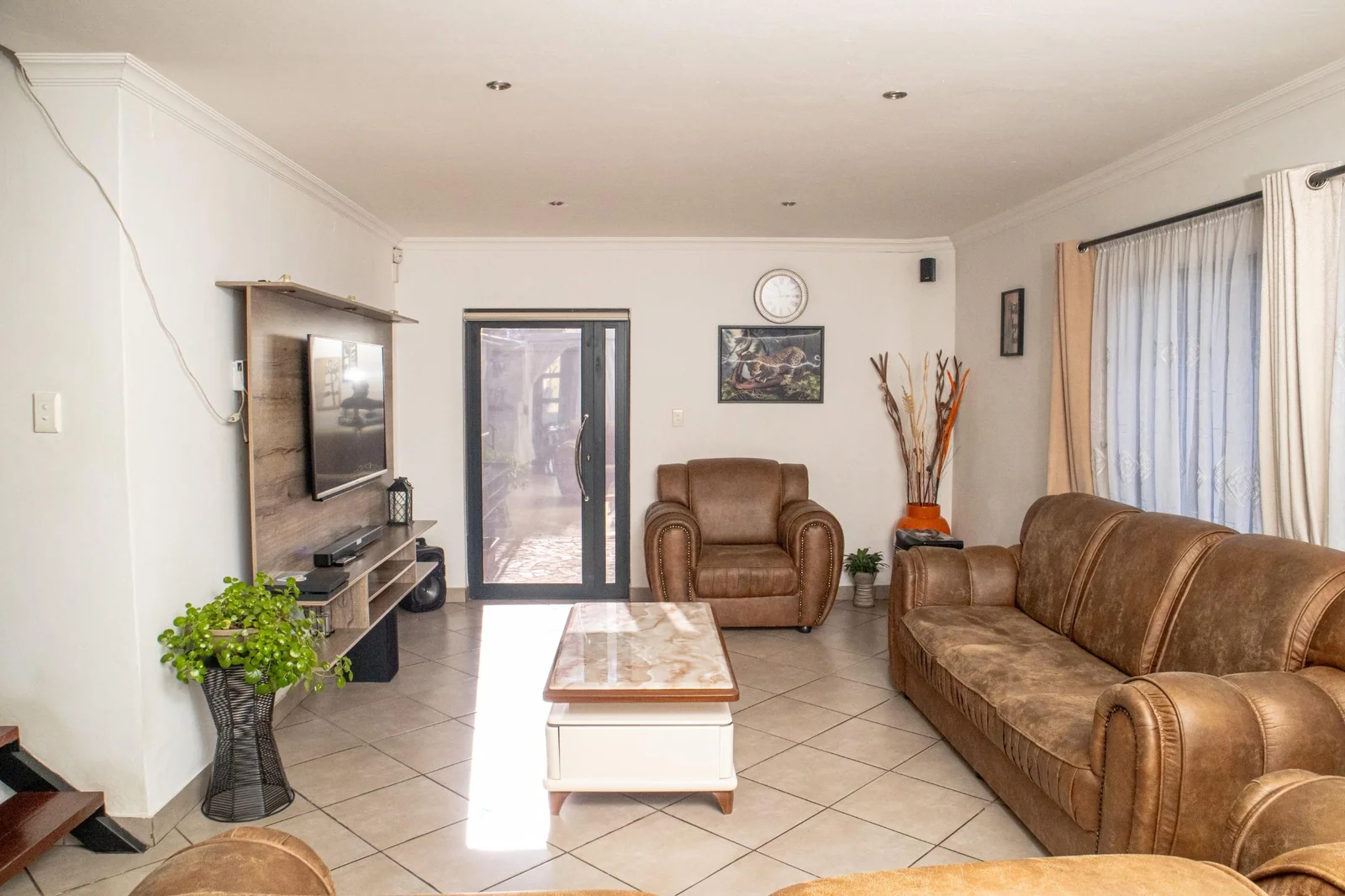 Ready to move in, Modern family home in Terenure