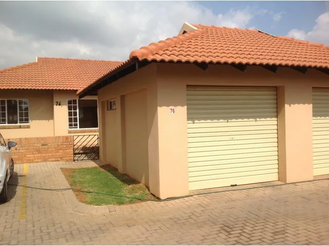 Lovely Two Bedroom Townhouse 4 Sale in Montana!!!!