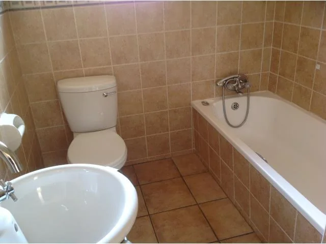 Lovely Two Bedroom Townhouse 4 Sale in Montana!!!!