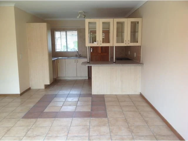 Lovely Two Bedroom Townhouse 4 Sale in Montana!!!!