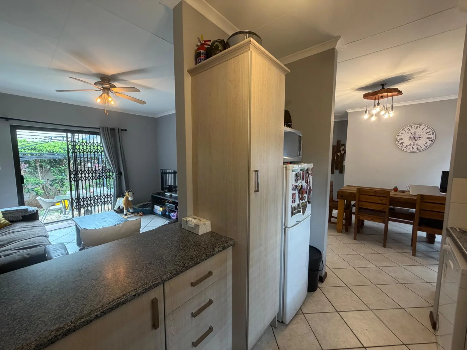 NEAT AS A PIN ..... LOOSE STANDING SIMPLEX!