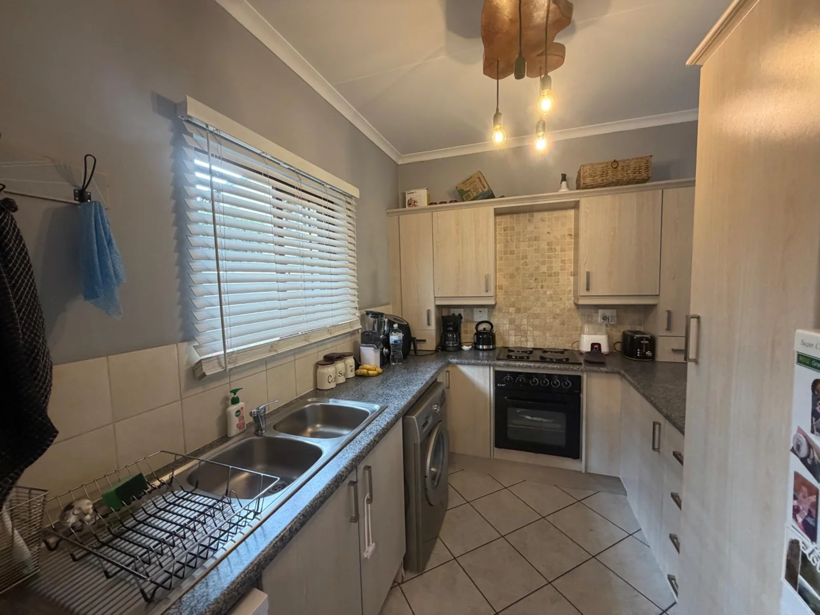 NEAT AS A PIN ..... LOOSE STANDING SIMPLEX!