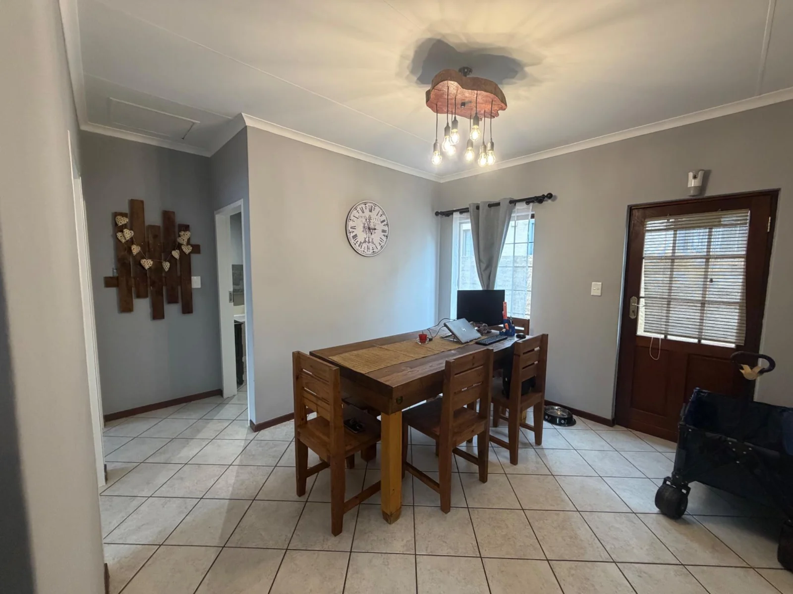 NEAT AS A PIN ..... LOOSE STANDING SIMPLEX!