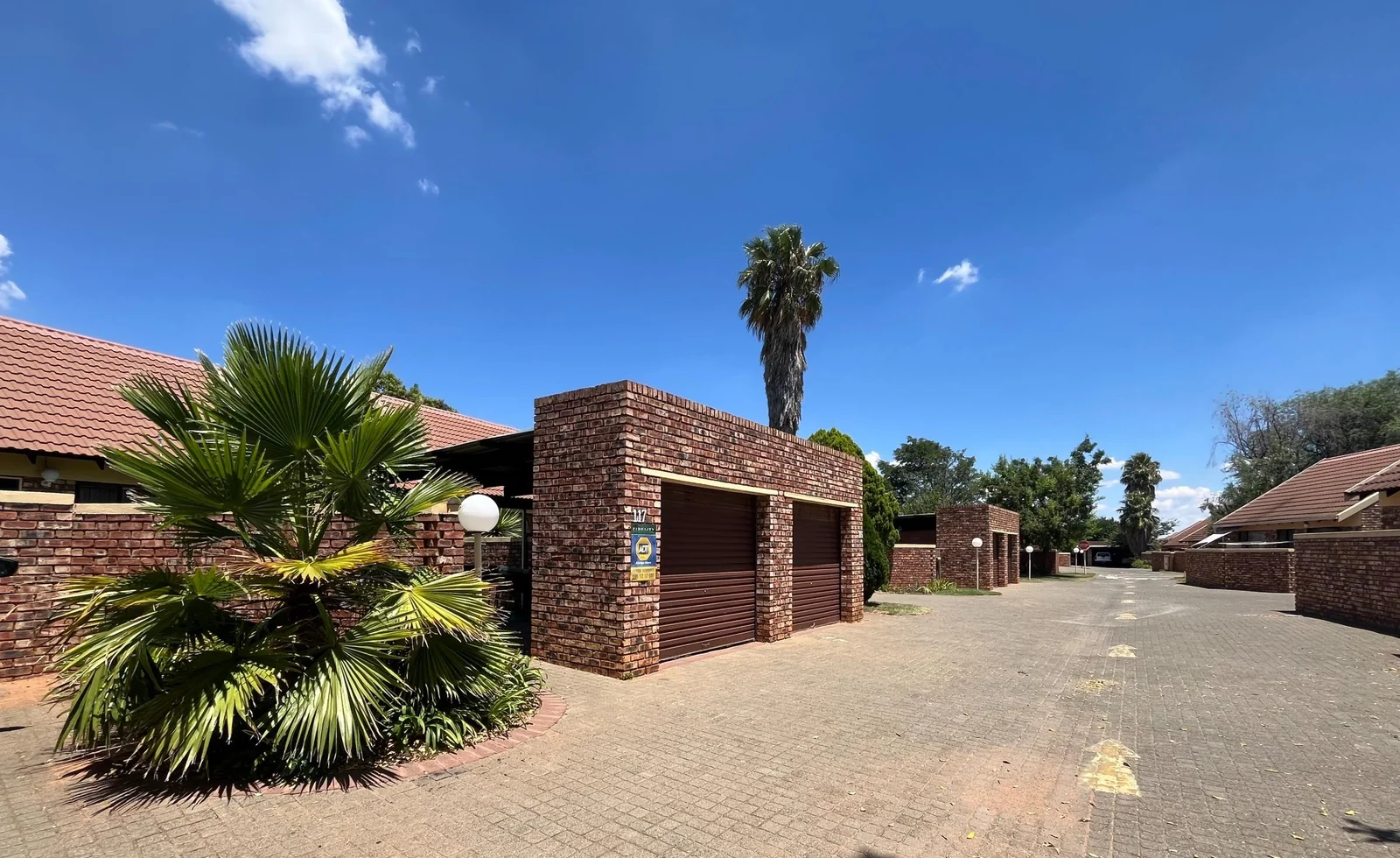 Sole Mandate , Just Listed by Leapfrog property group<br/>